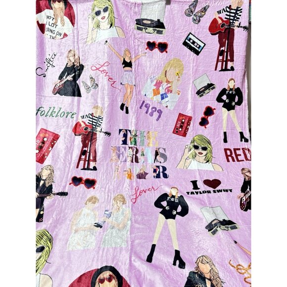 Taylor Swift Iconic Blanket 55”x40” Cozy Warm Soft Blanket TS Swifties 1989 Red - Picture 1 of 6